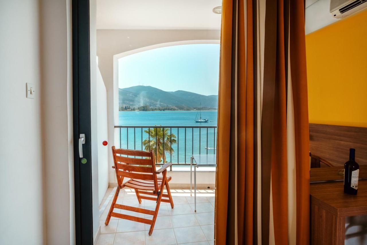 Hotel Pavlou Poros Town Bagian luar foto