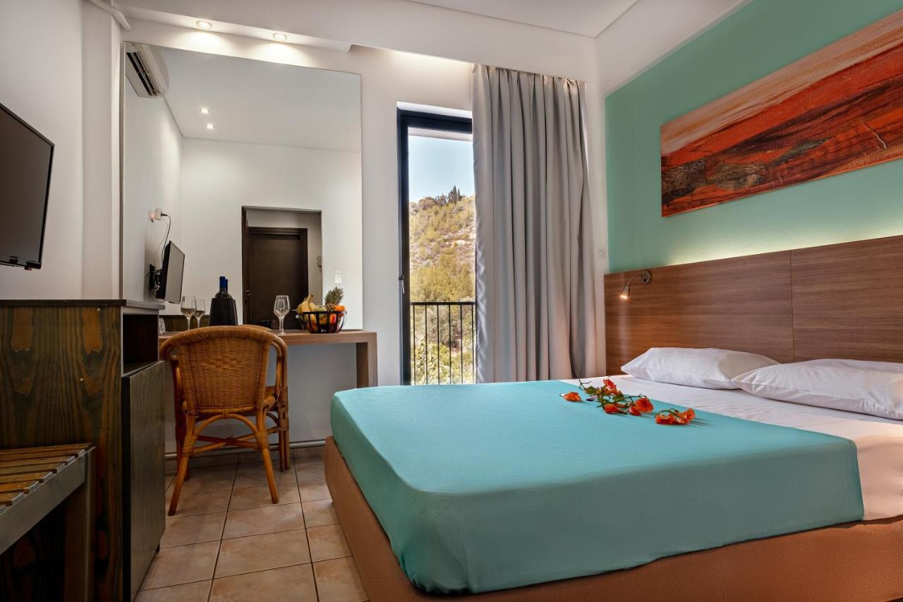 Hotel Pavlou Poros Town Bagian luar foto